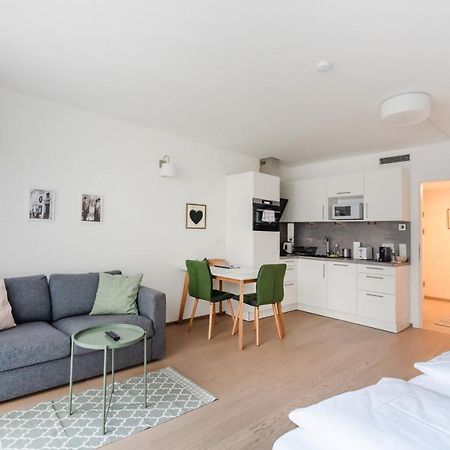 Quiet And Cozy Apartment Next To Mariahilfer Strasse And Naschmarkt With Ac, Minimum 30 Nights Wenen Buitenkant foto