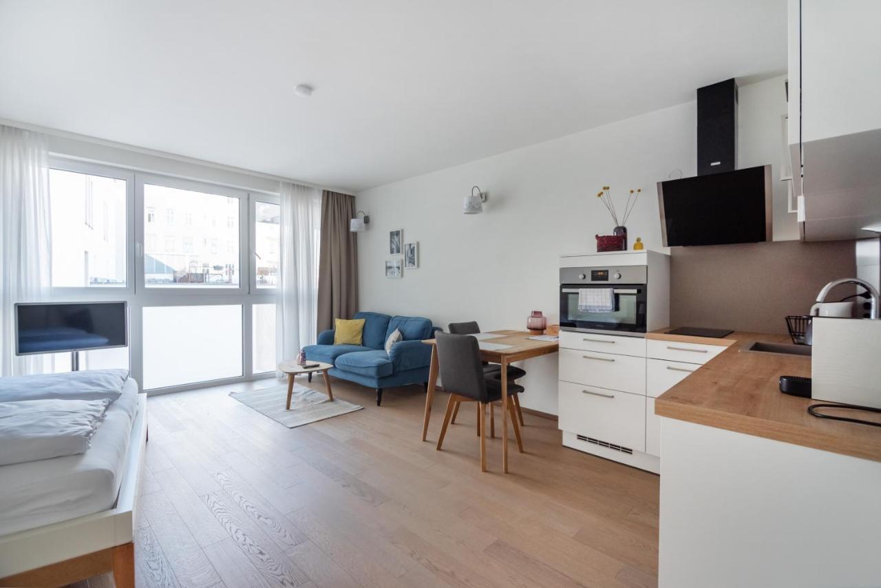 Quiet And Cozy Apartment Next To Mariahilfer Strasse And Naschmarkt With Ac, Minimum 30 Nights Wenen Buitenkant foto