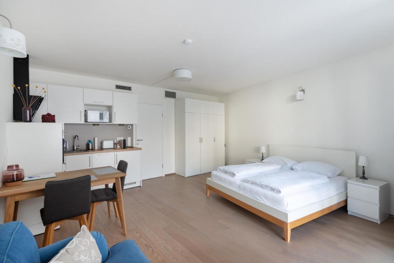 Quiet And Cozy Apartment Next To Mariahilfer Strasse And Naschmarkt With Ac, Minimum 30 Nights Wenen Buitenkant foto